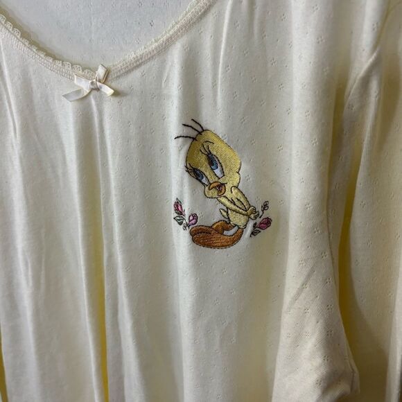 LOONEY TUNES women’s 3X butter yellow Long Sleeve Shirt TWEETY BIRD - Picture 2 of 5